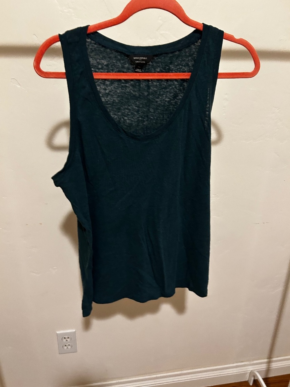 Banana Rebulic Linen Tank Top